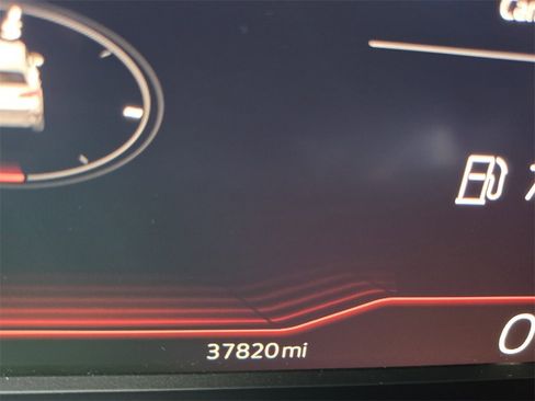 Certified 2024 Volkswagen Taos SEL image 23