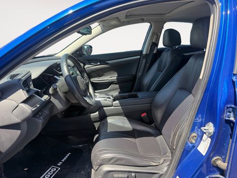 Used 2016 Honda Civic Touring image 10
