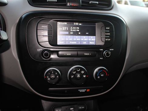 Used 2019 Kia Soul BASE image 15
