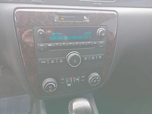 Used 2014 Chevrolet Impala LT FWD image 11