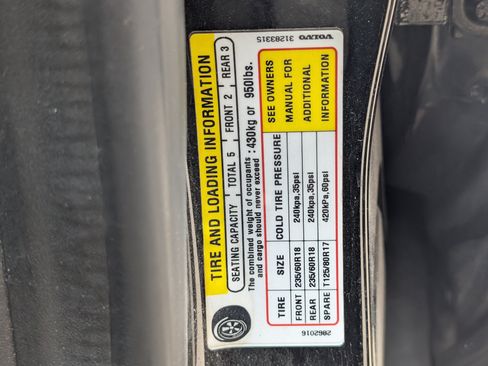 Used 2016 Volvo XC60 T5 w/ Proximity Package FWD image 39