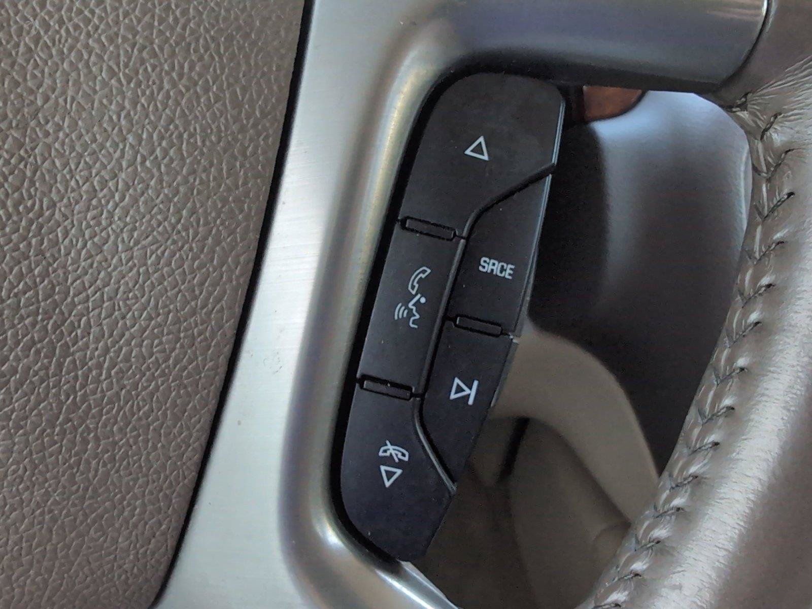 Used 2013 GMC Yukon XL SLT AWD/4WD image 25