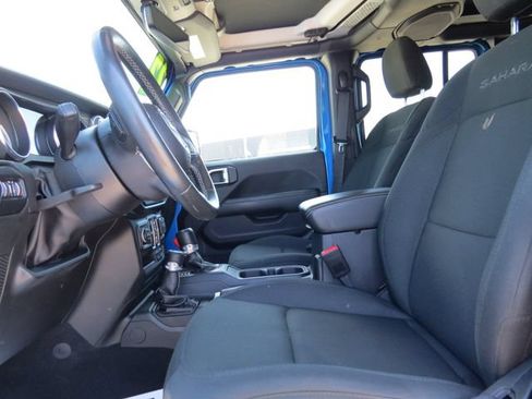 Used 2022 Jeep Wrangler Unlimited Sahara AWD/4WD image 13
