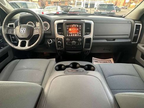 Used 2017 RAM 1500 Classic SLT AWD/4WD image 15