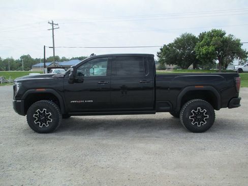 New 2026 GMC Sierra 2500 AT4X AWD/4WD image 9