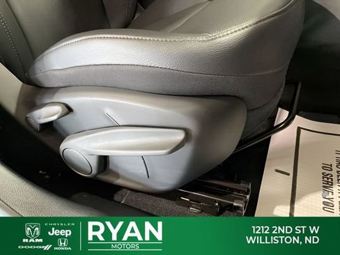 New 2026 Jeep Compass Limited AWD/4WD image 40