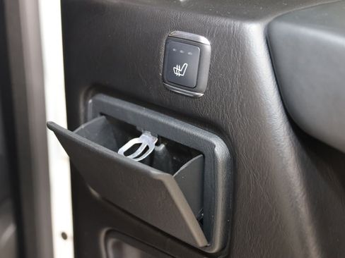 Used 2017 Mercedes-Benz G 550 Squared image 18