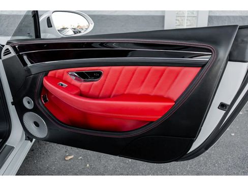 Used 2024 Bentley Continental GT V8 image 35