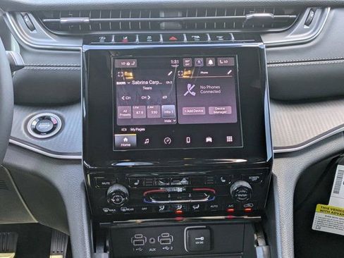 New 2025 Jeep Grand Cherokee Altitude image 15