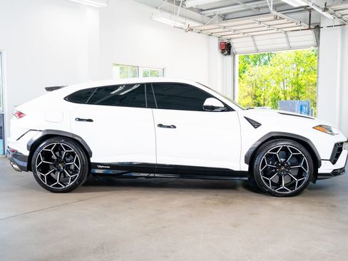 Used 2024 Lamborghini Urus Performante image 5