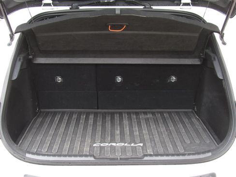 Used 2022 Toyota Corolla SE FWD image 19