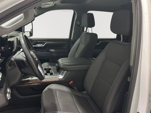 Used 2024 GMC Sierra 3500 SLE w/ SLE Value Package image 17