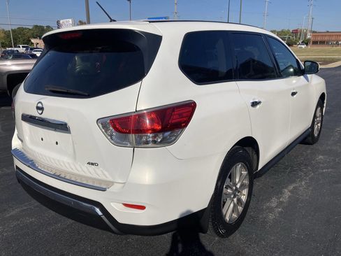 Used 2014 Nissan Pathfinder S image 4