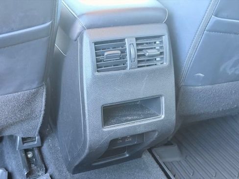 Used 2024 Mitsubishi Outlander SE FWD image 14