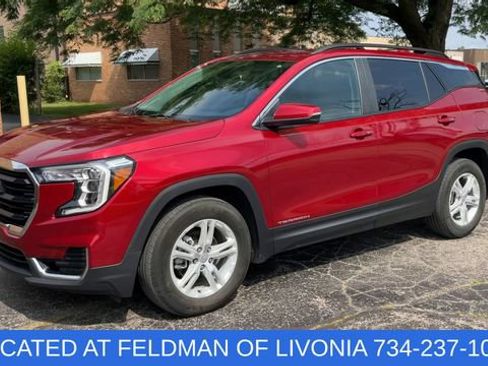 Certified 2024 GMC Terrain SLE w/ Driver Convenience Package FWD image 4