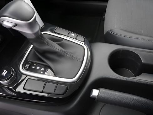 Used 2023 Kia Seltos S image 26