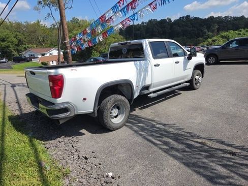 Used 2024 Chevrolet Silverado 3500 W/T AWD/4WD image 3