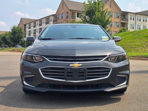 Used 2018 Chevrolet Malibu LT FWD image 6