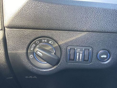 Used 2022 Chrysler 300 Touring image 13