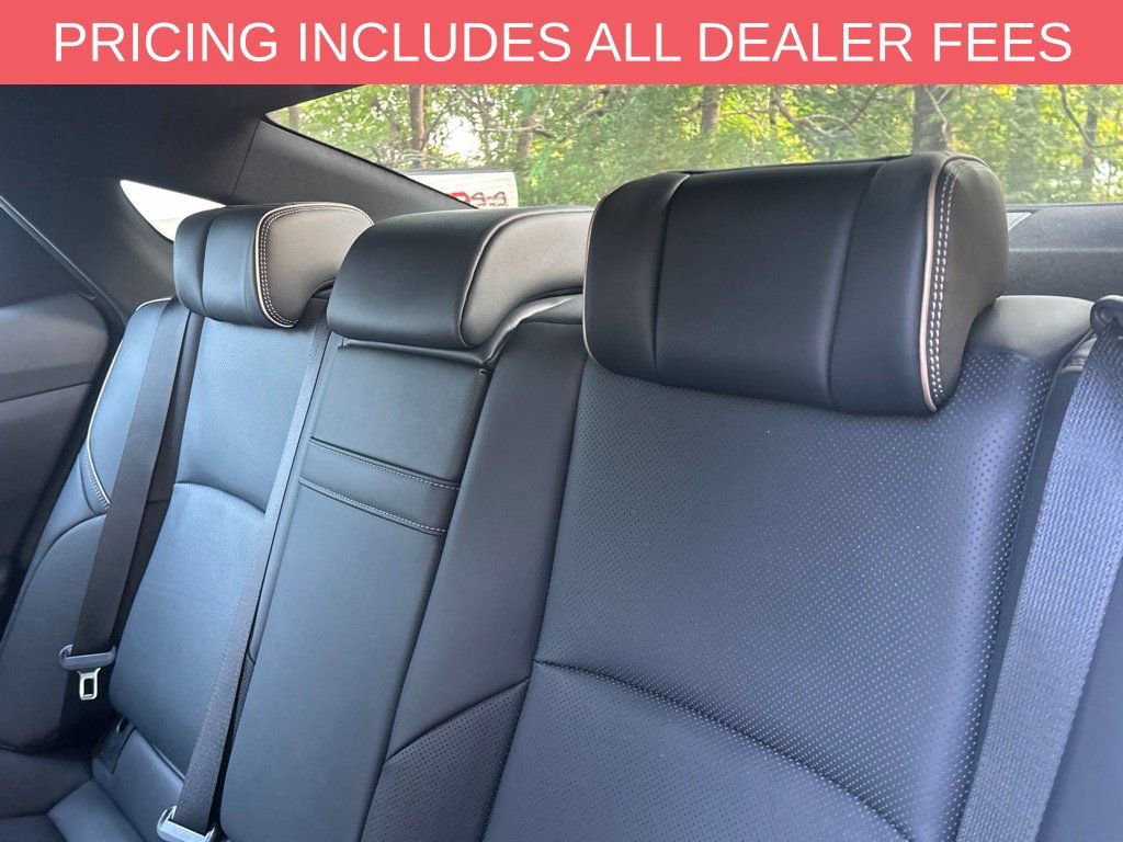 Used 2026 Toyota Crown Platinum AWD/4WD image 16