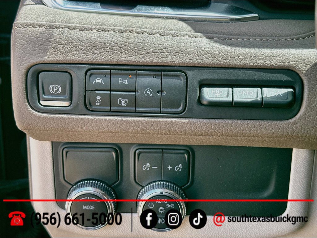 Used 2024 GMC Yukon Denali RWD image 23