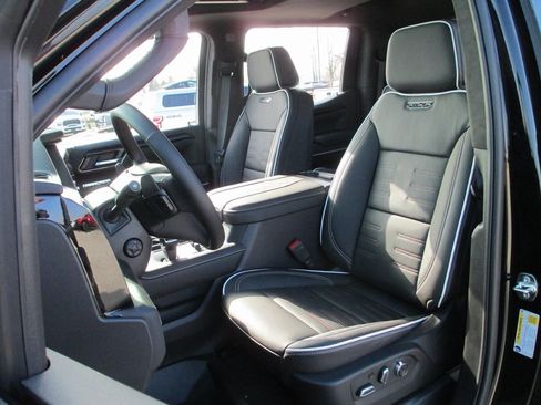 New 2026 GMC Sierra 1500 AT4X image 9