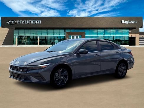New 2026 Hyundai Elantra SEL Sport Premium w/ Cargo Package FWD image 2