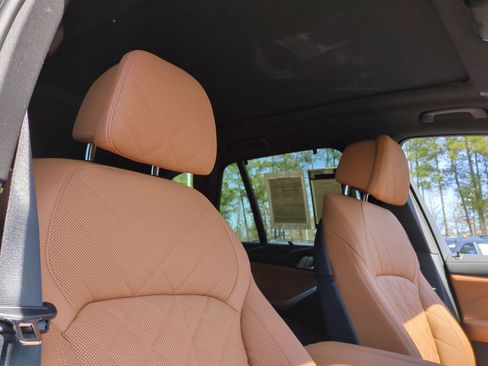 Certified 2024 BMW X5 xDrive40i w/ M Sport Package image 32