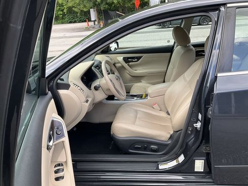 Used 2015 Nissan Altima 2.5 SL w/ Moonroof Package FWD image 17