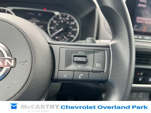 Used 2024 Nissan Rogue S AWD/4WD image 13