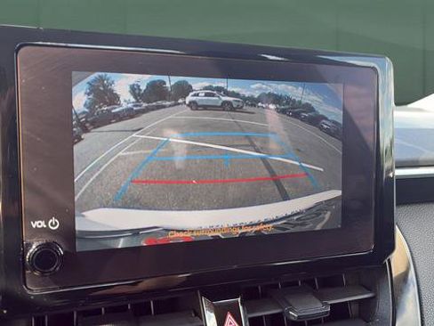 Used 2023 Toyota Corolla LE FWD image 17