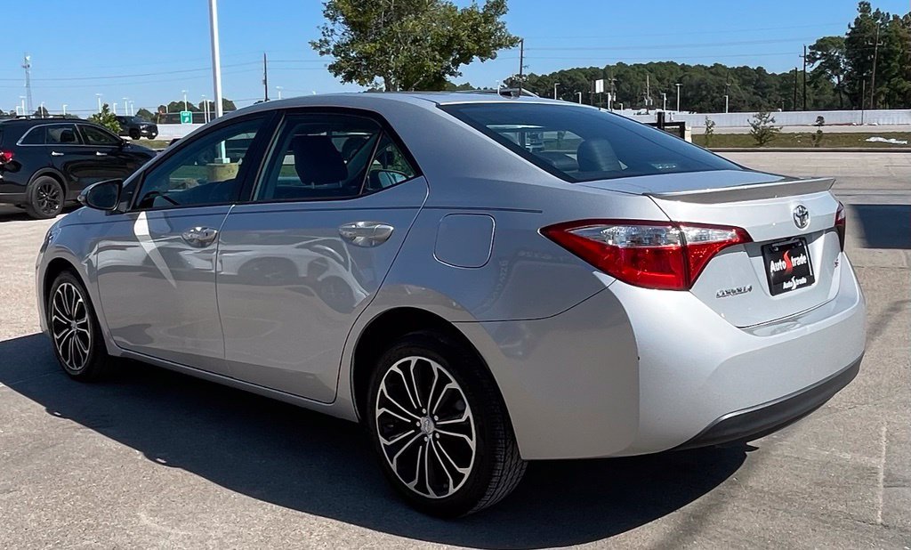 Used 2016 Toyota Corolla S w/ Driver Convenience Package FWD image 4