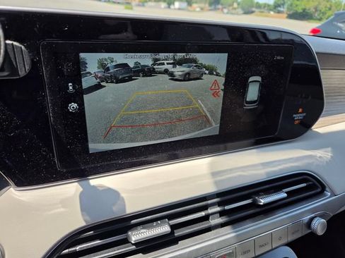 Used 2022 Hyundai Palisade SEL w/ Premium Package FWD image 16