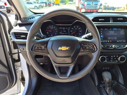 Used 2021 Chevrolet TrailBlazer LT w/ Convenience Package AWD/4WD image 32