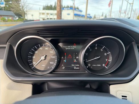 Used 2014 Land Rover Range Rover Sport HSE image 34