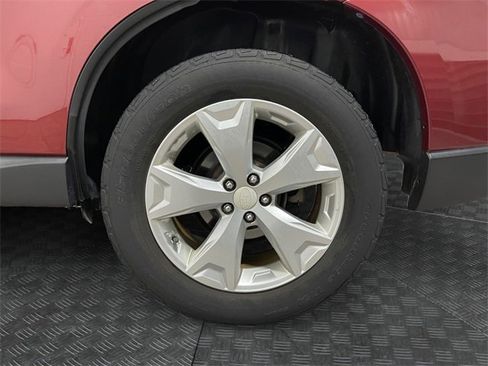 Used 2015 Subaru Forester 2.5i Premium w/ All-Weather Package image 14