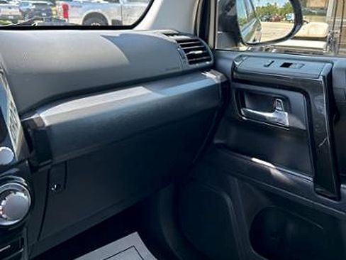 Used 2024 Toyota 4Runner TRD Off-Road Premium image 20