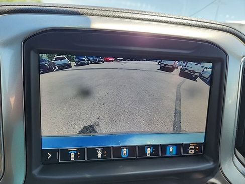 Used 2021 Chevrolet Silverado 1500 LTZ w/ LTZ Premium Package AWD/4WD image 25