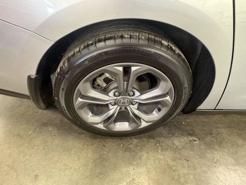 Used 2024 Honda Accord EX image 13