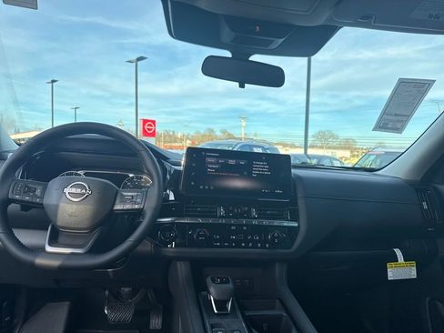 New 2026 Nissan Pathfinder SV AWD/4WD image 13