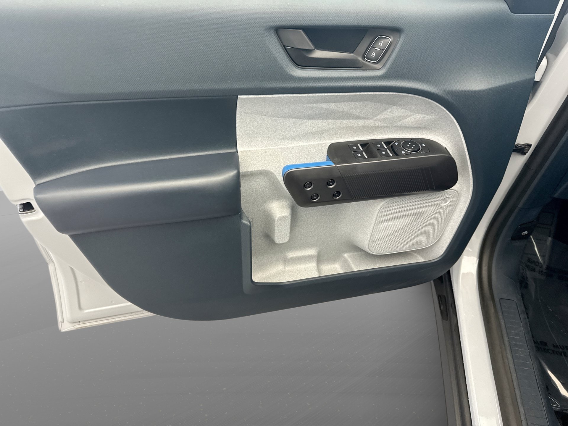 Used 2025 Ford Maverick XLT w/ XLT Luxury Package FWD image 9