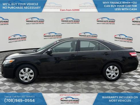 Used 2010 Toyota Camry LE FWD image 9