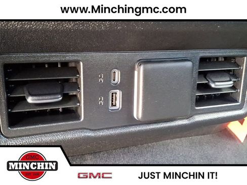 Certified 2022 Chevrolet Silverado 1500 LT AWD/4WD image 11