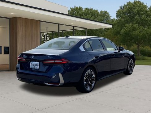 New 2026 BMW 530i w/ Premium Package image 8