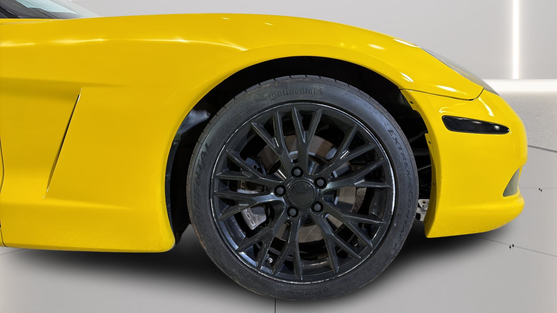 Used 2013 Chevrolet Corvette Coupe w/ 3LT Preferred Equipment Group RWD image 34