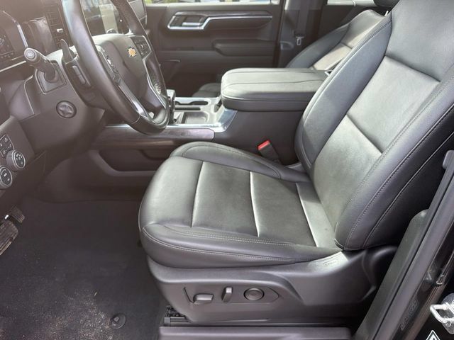 Used 2024 Chevrolet Silverado 1500 LTZ w/ LTZ Premium Package AWD/4WD image 15