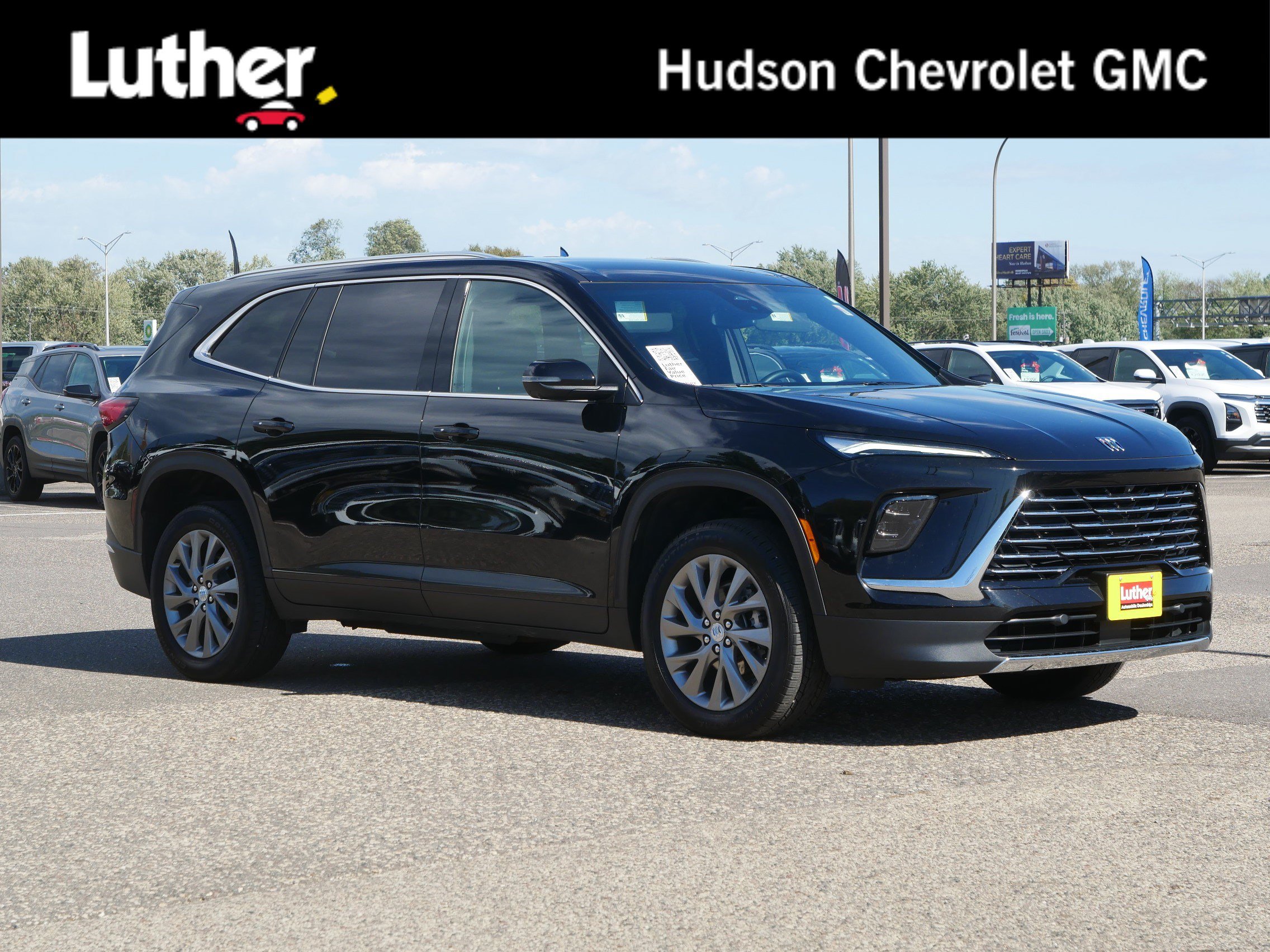 Used 2026 Buick Enclave Preferred AWD/4WD image 1