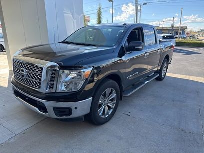 Used 2019 Nissan Titan SV w/ SV Convenience Package