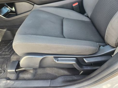 Used 2019 Honda HR-V EX image 16