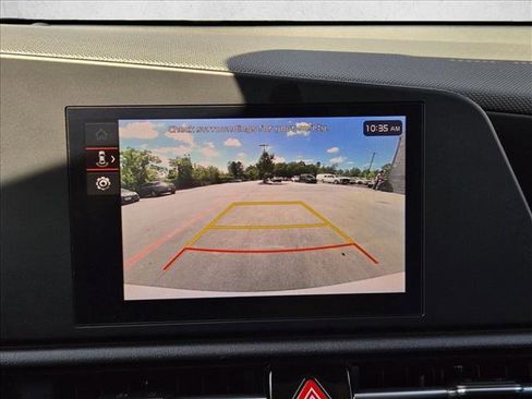 Used 2025 Kia Niro LX FWD image 12